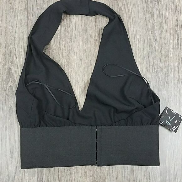 NWT Nasty Gal black Medium plunging halter top - Picture 3 of 6